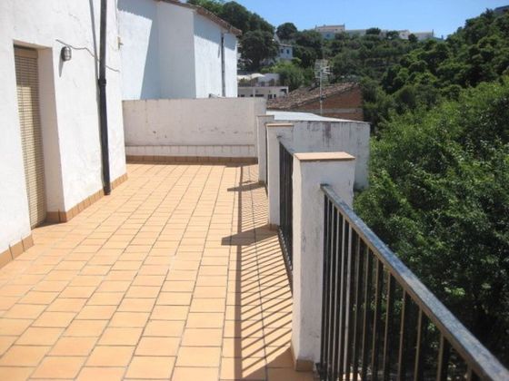 Foto 1 de Chalet en venta en calle Juan Márquez Tellez de 4 habitaciones con terraza y piscina