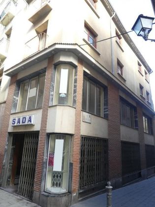 Foto 1 de Venta de edificio en Tudela de 390 m²
