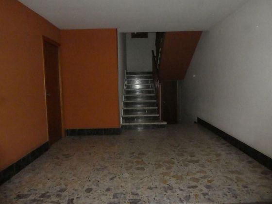 Foto 2 de Venta de piso en Cadreita de 3 habitaciones con terraza y garaje
