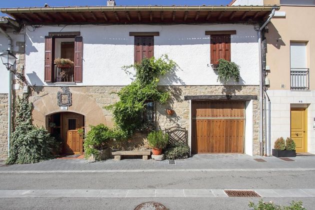Foto 1 de Xalet en venda a Noáin (Valle de Elorz)/Noain (Elortzibar) de 5 habitacions amb terrassa i garatge