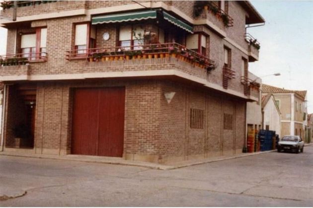 Foto 1 de Venta de piso en Cadreita de 6 habitaciones con terraza y garaje