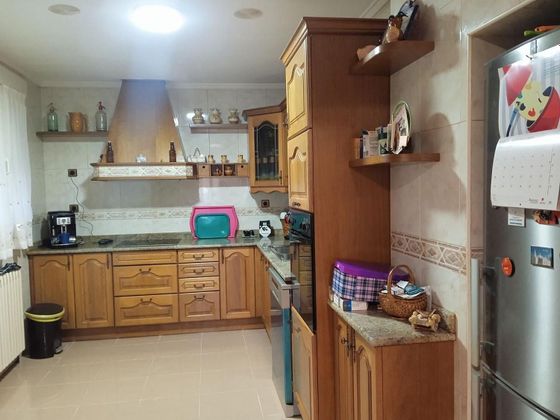 Foto 1 de Venta de piso en Castejón de 4 habitaciones con garaje y aire acondicionado