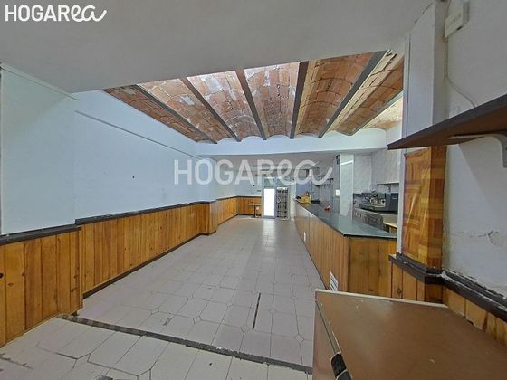 Foto 2 de Local en venta en La Salut - Lloreda de 85 m²