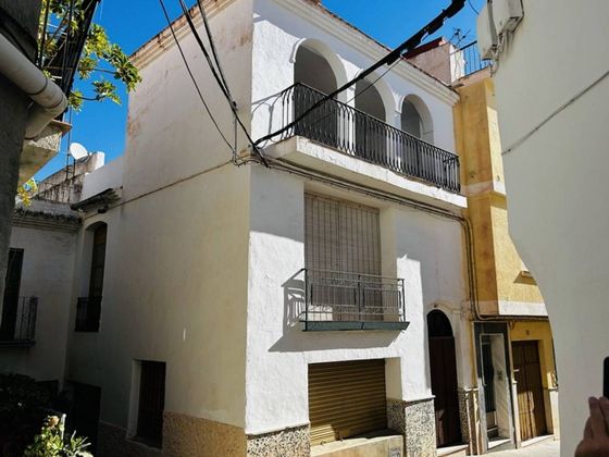 Foto 2 de Casa en venda a calle Pablo Picasso de 5 habitacions amb terrassa i calefacció