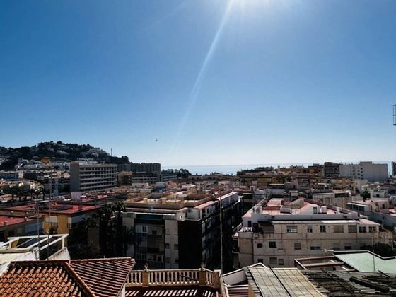 Foto 1 de Pis en venda a calle De Granada de 3 habitacions amb terrassa i balcó