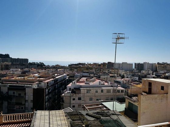 Foto 2 de Pis en venda a calle De Granada de 3 habitacions amb terrassa i balcó