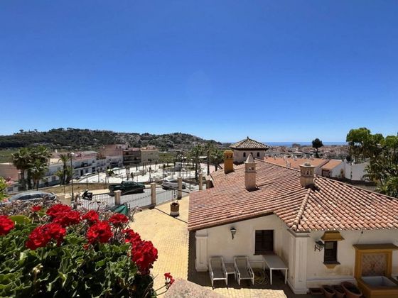 Foto 2 de Pis en venda a calle La Santa Cruz de 3 habitacions amb terrassa i piscina