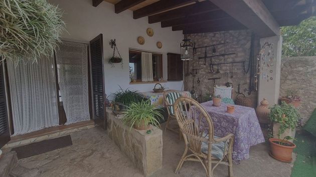 Foto 2 de Venta de casa en Algaida de 4 habitaciones con terraza y jardín