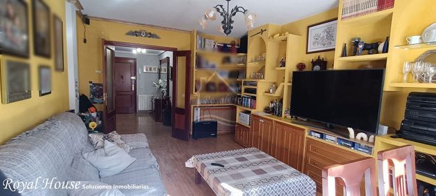 Foto 2 de Pis en venda a Casa Amarilla de 3 habitacions amb terrassa i piscina