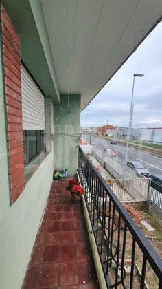 Foto 2 de Venta de casa en Peñacastillo - Nueva Montaña de 5 habitaciones con balcón y calefacción