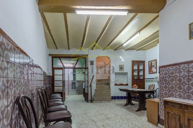 Foto 2 de Casa en venda a Centro - Chiva de 3 habitacions amb terrassa i balcó