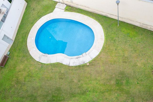 Foto 1 de Ático en venta en Eixample Nord – La Devesa de 3 habitaciones con terraza y piscina