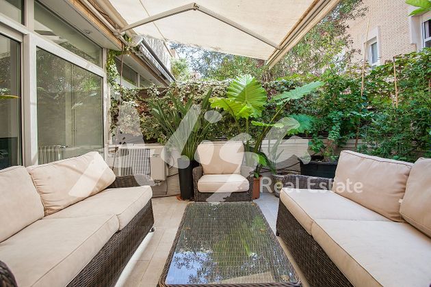Foto 2 de Casa en venda a La Vila Olímpica del Poblenou de 4 habitacions amb terrassa i jardí