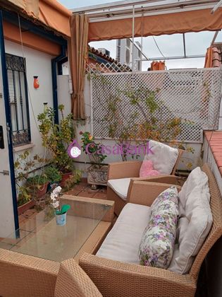Foto 1 de Venta de casa adosada en Campo de la Verdad - Miraflores de 3 habitaciones con terraza y aire acondicionado