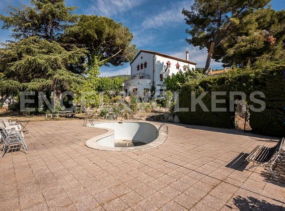 Foto 1 de Casa rural en venda a Premià de Dalt de 8 habitacions amb terrassa i piscina
