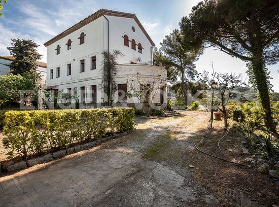 Foto 2 de Casa rural en venda a Premià de Dalt de 8 habitacions amb terrassa i piscina