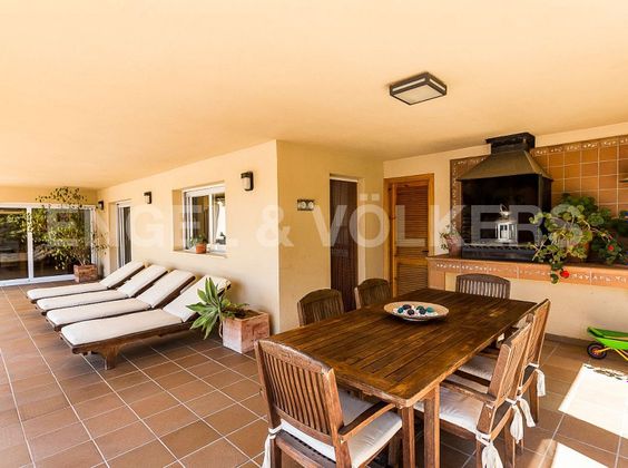 Foto 2 de Venta de chalet en Cabrera de Mar de 5 habitaciones con terraza y piscina