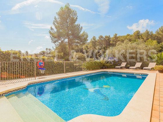 Foto 2 de Xalet en venda a La Sentiu - Can Tries de 7 habitacions amb terrassa i piscina