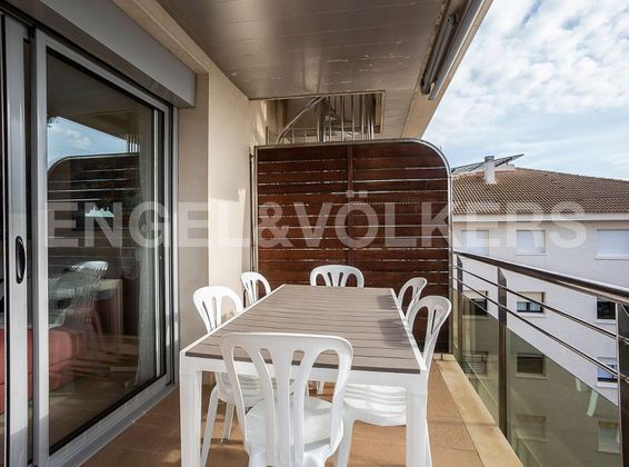 Foto 2 de Àtic en venda a Calafell Platja de 3 habitacions amb terrassa i piscina