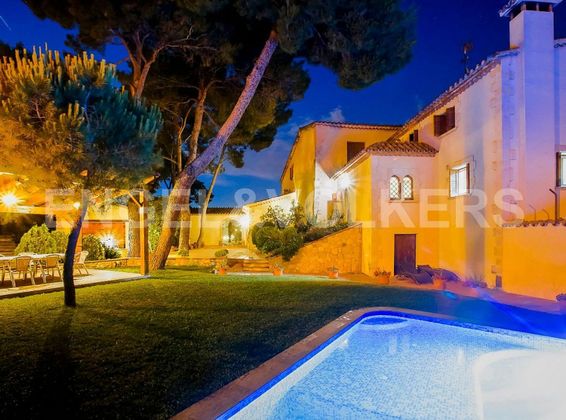 Foto 1 de Xalet en venda a Puigdàlber de 8 habitacions amb terrassa i piscina