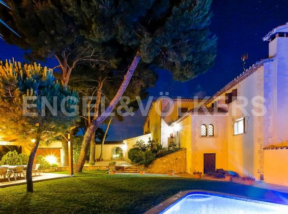 Foto 2 de Xalet en venda a Puigdàlber de 8 habitacions amb terrassa i piscina