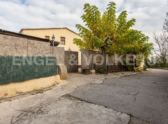 Foto 2 de Casa rural en venda a Sant Esteve Sesrovires de 9 habitacions amb terrassa