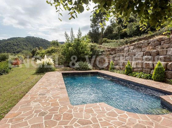 Foto 2 de Casa rural en venda a Figaró-Montmany de 5 habitacions amb terrassa i piscina