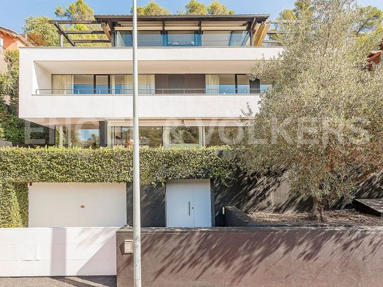 Foto 1 de Xalet en venda a Vallvidrera - El Tibidabo i les Planes de 6 habitacions amb terrassa i piscina
