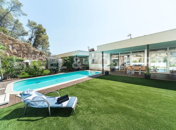 Foto 2 de Casa en venta en Vallirana de 3 habitaciones con terraza y piscina