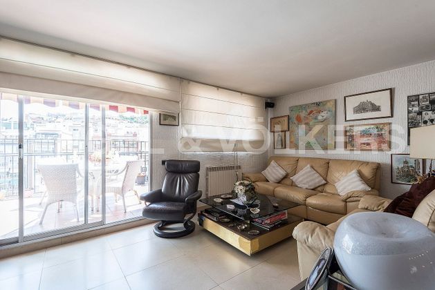 Foto 2 de Àtic en venda a El Putxet i el Farró de 4 habitacions amb terrassa i aire acondicionat