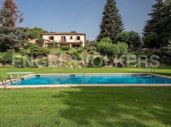 Foto 1 de Casa rural en venta en Garriga, La de 12 habitaciones con piscina y calefacción