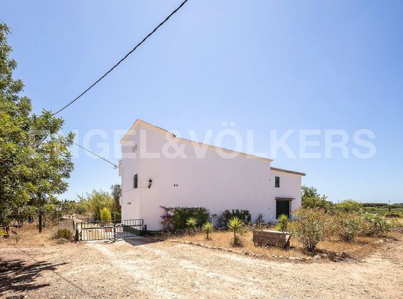 Foto 2 de Casa rural en venda a La Muntanyeta - La Franquesa de 3 habitacions amb jardí i balcó