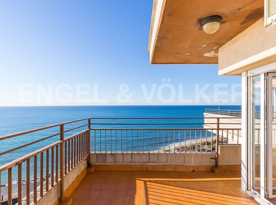 Foto 2 de Àtic en venda a Vilassar de Mar de 4 habitacions amb terrassa i piscina