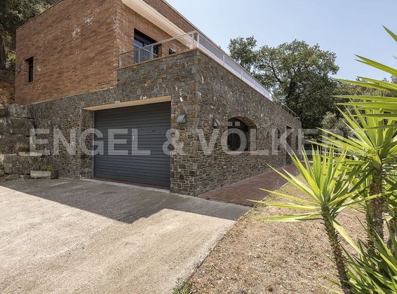 Foto 2 de Chalet en venta en Sant Celoni de 5 habitaciones con terraza y garaje