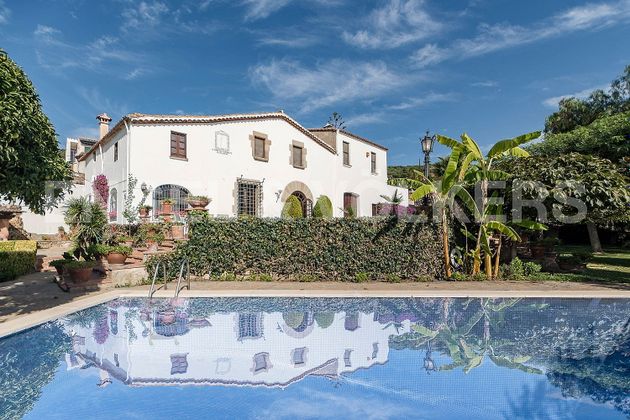 Foto 1 de Xalet en venda a Cabrera de Mar de 10 habitacions amb piscina i garatge