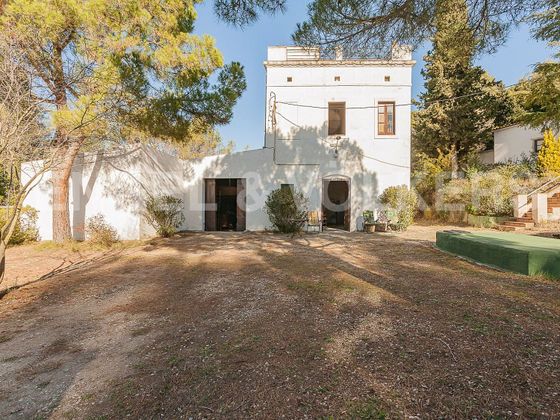 Foto 1 de Venta de casa rural en Castellnou - Can Mir - Sant Muç de 7 habitaciones con terraza y jardín