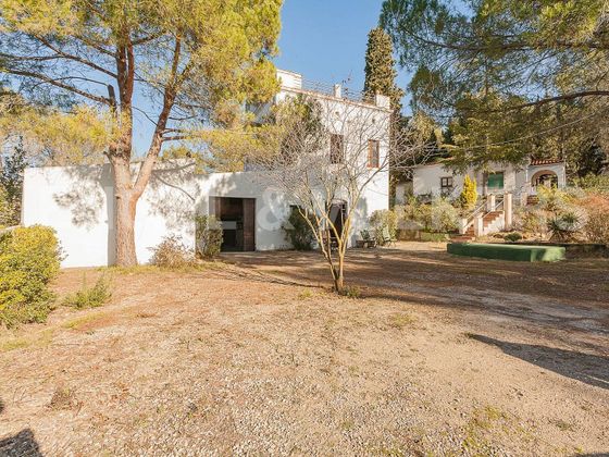 Foto 2 de Casa rural en venda a Castellnou - Can Mir - Sant Muç de 7 habitacions amb terrassa i jardí