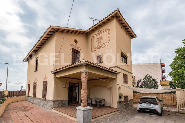 Foto 1 de Xalet en venda a Vilassar de Mar de 5 habitacions amb terrassa i balcó