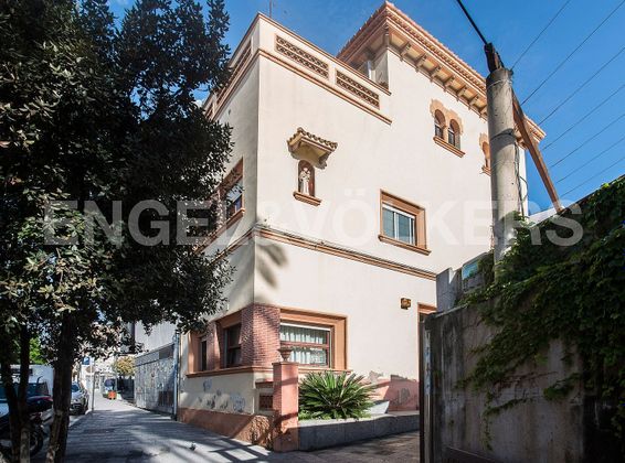 Foto 1 de Casa adosada en venta en Canet de Mar de 5 habitaciones con terraza y balcón