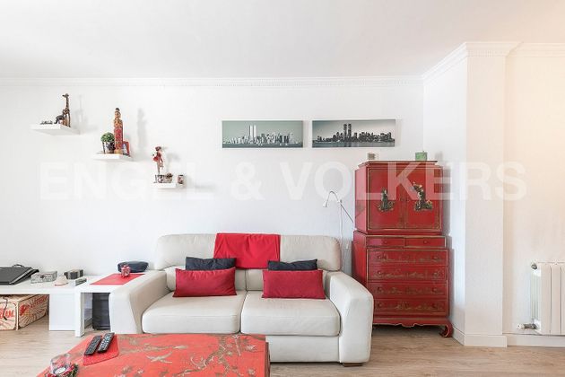 Foto 1 de Piso en venta en Sant Vicenç dels Horts de 2 habitaciones con balcón y aire acondicionado