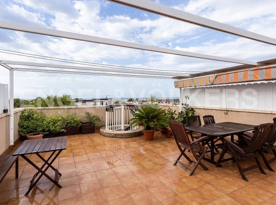 Foto 2 de Ático en venta en Coma-Ruga de 2 habitaciones con terraza y piscina