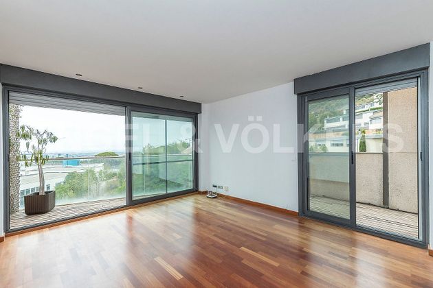 Foto 2 de Casa en venda a Sarrià de 5 habitacions amb terrassa i garatge