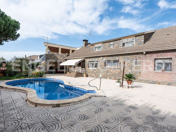 Foto 2 de Venta de chalet en Sant Antoni de Vilamajor de 6 habitaciones con terraza y piscina
