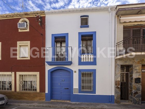 Foto 1 de Casa rural en venta en Castellet i la Gornal de 3 habitaciones con terraza y balcón