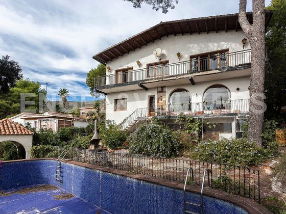 Foto 1 de Chalet en venta en Montmar de 4 habitaciones con terraza y piscina