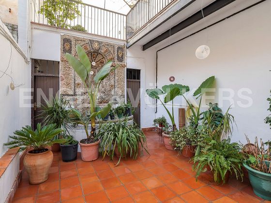 Foto 2 de Casa adossada en venda a Centre - Mataró de 4 habitacions amb terrassa i balcó