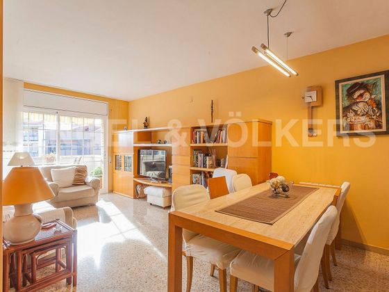 Foto 2 de Dúplex en venda a Can Clos - Avda. Catalunya de 4 habitacions amb terrassa i garatge