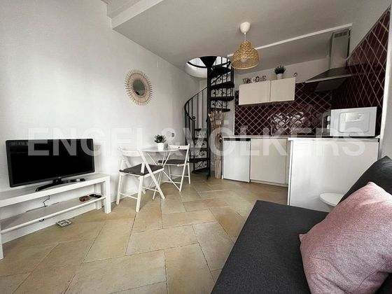 Foto 2 de Alquiler de piso en Aiguadolç - Sant Sebastià de 1 habitación con aire acondicionado y calefacción
