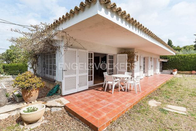 Foto 2 de Xalet en venda a Sant Pere de Ribes Centro de 3 habitacions amb piscina i garatge