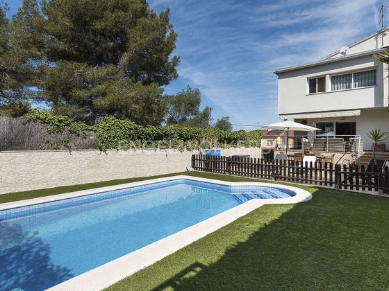 Foto 1 de Venta de casa en Urbanitzacions del sud de 4 habitaciones con terraza y piscina